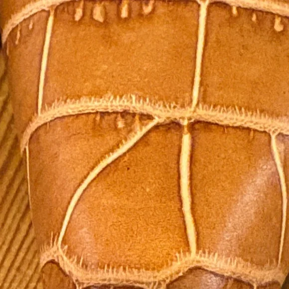 Bloomingdale's leather upper lining and sole Croc-Patterned kitten Heels Italy - Picture 4 of 15